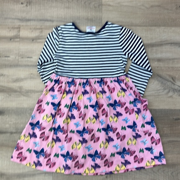 Cotton Size 120/ 6-7 us long sleeve striped and buttterfly dress with pockets - Picture 7 of 9